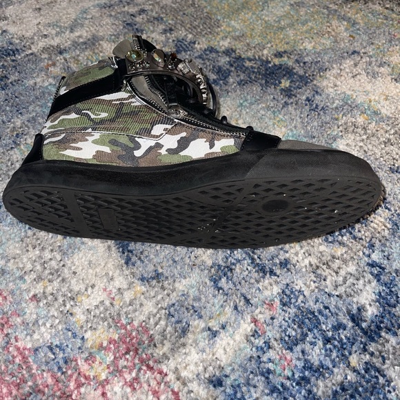 Men Giuseppi Zanotti Camo Sneakers - Picture 6 of 8